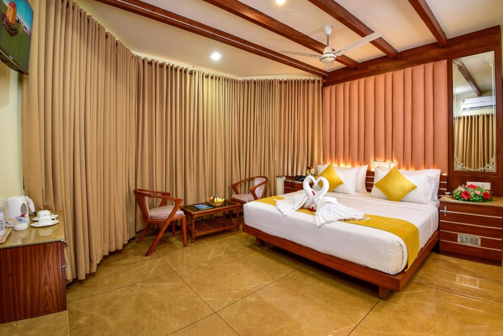 Krishnatheeram Ayur Holy Beach Resorts Varkala Exterior photo